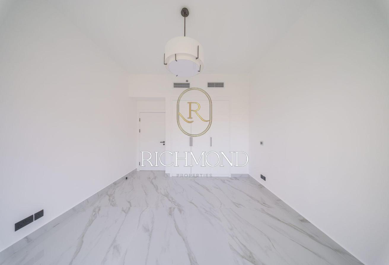 Fully Upgraded | Modern Finish | Spacious photo 12