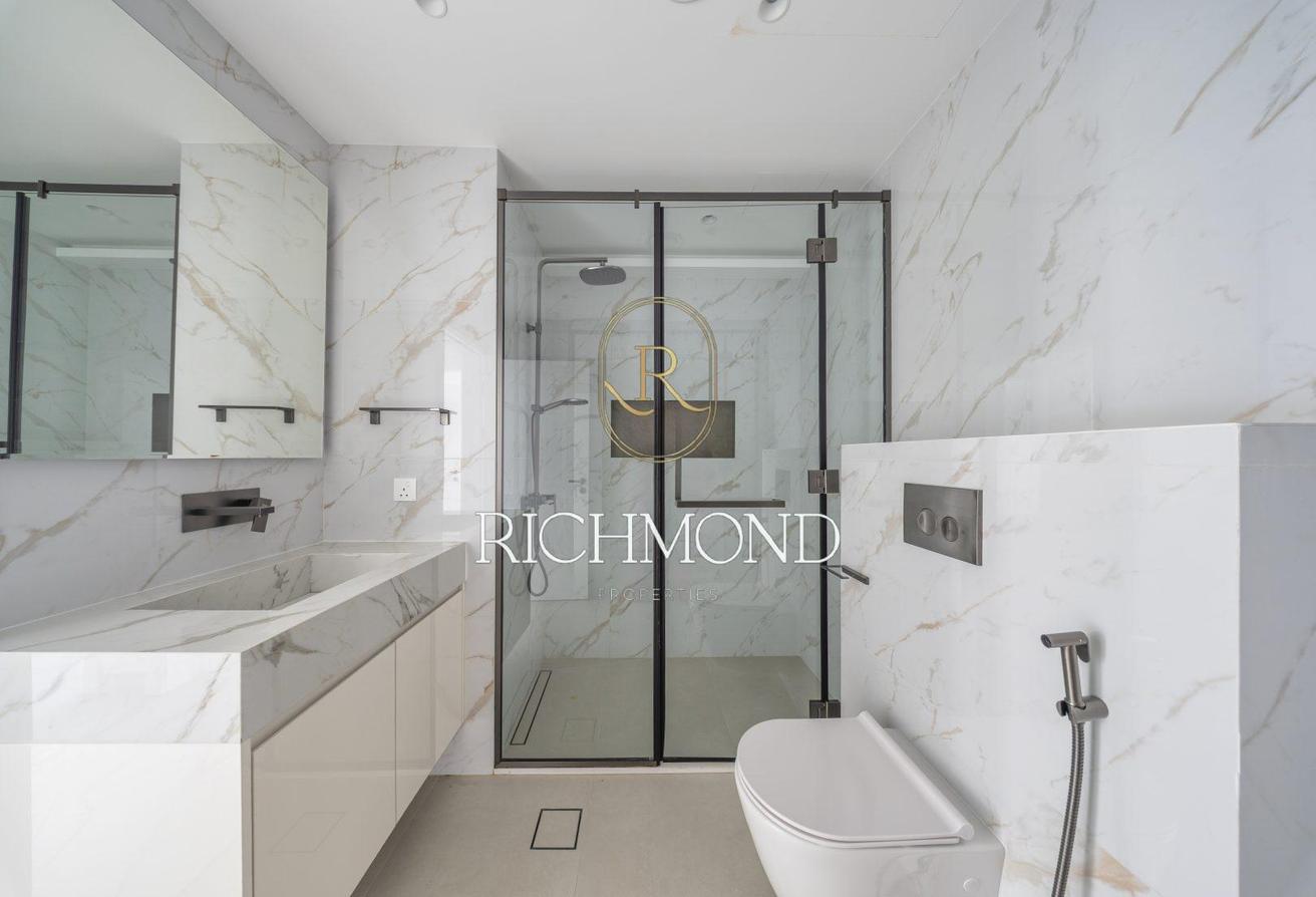 Fully Upgraded | Modern Finish | Spacious photo 13