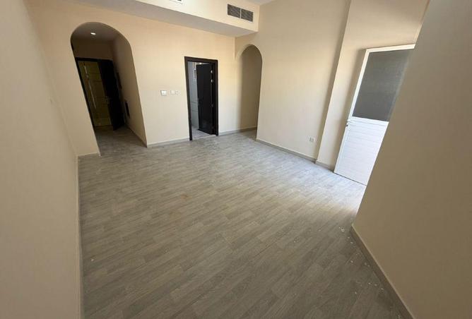 16100360 - Property Image 2