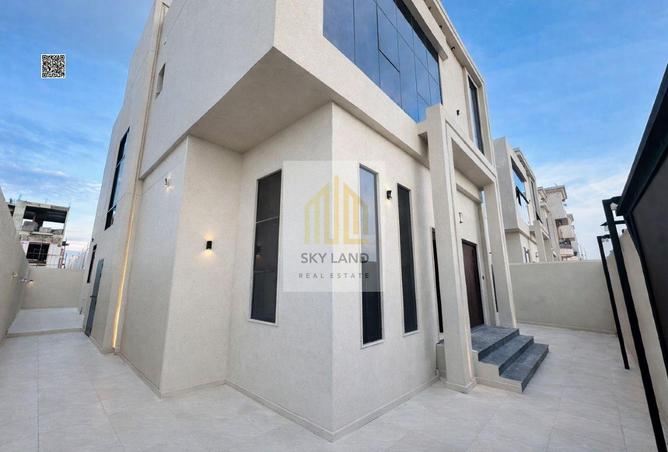 83220404 - Property Image 3