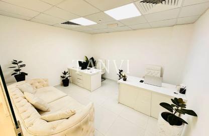 Office Space - Studio - 1 Bathroom for rent in Silver Home Building - Hor Al Anz - Deira - Dubai