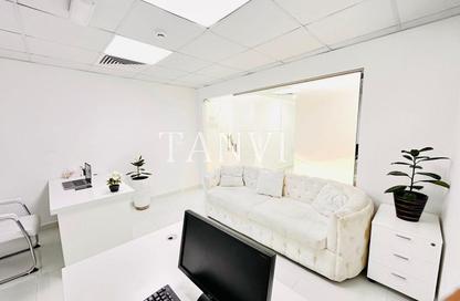 Office Space - Studio - 1 Bathroom for rent in Silver Home Building - Hor Al Anz - Deira - Dubai Office Space - Studio - 1 Bathroom for rent in Silver Home Building - Hor Al Anz - Deira - Dubai