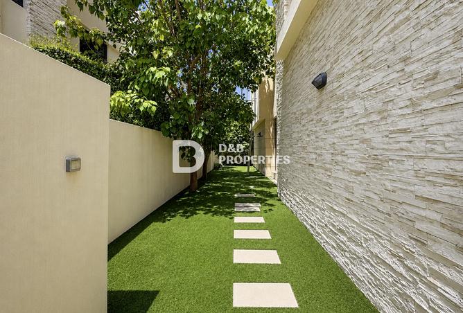 120638170 - Property Image 2