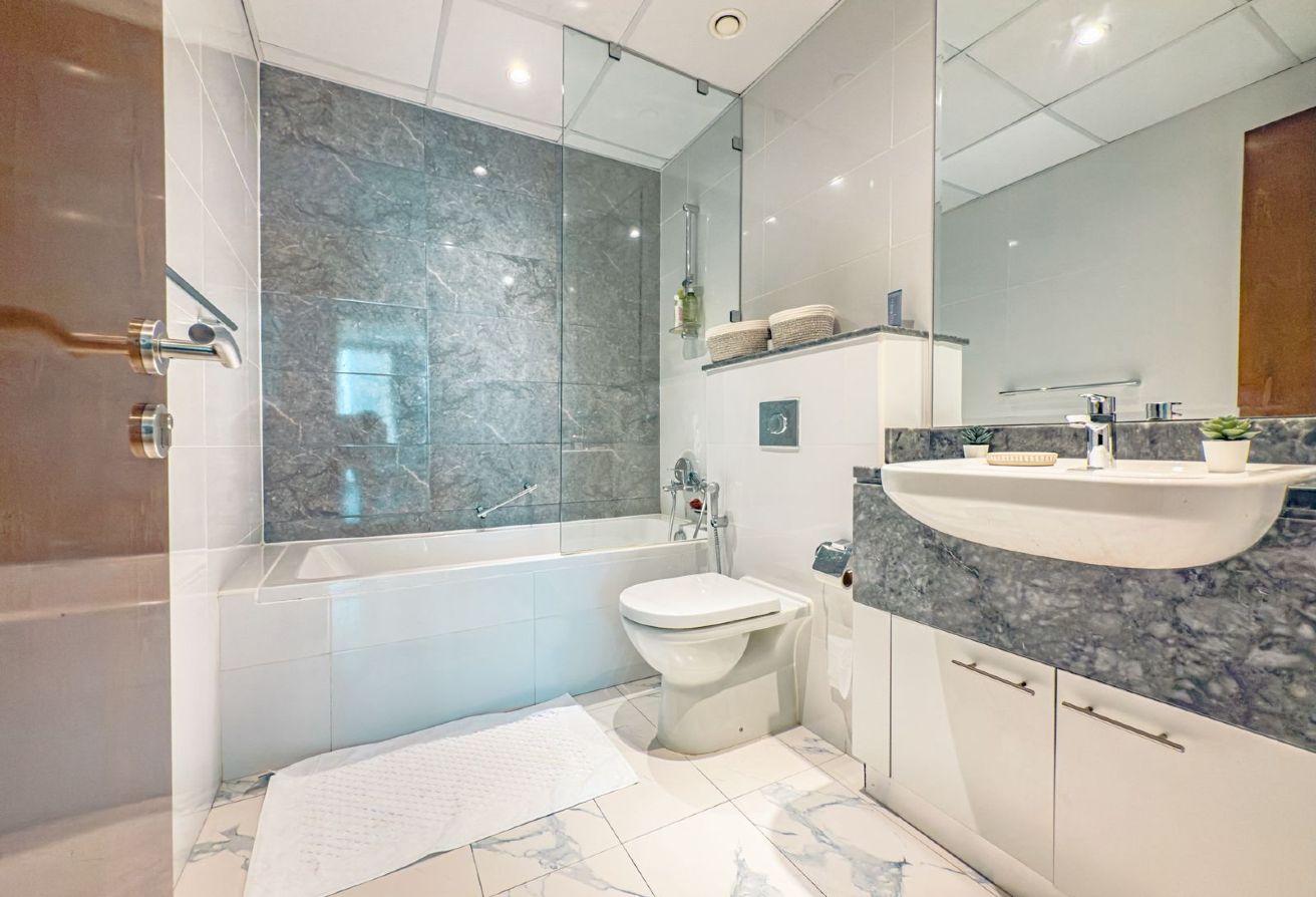 High Floor - Canal View - Fully Furnished - Vacant — image 9