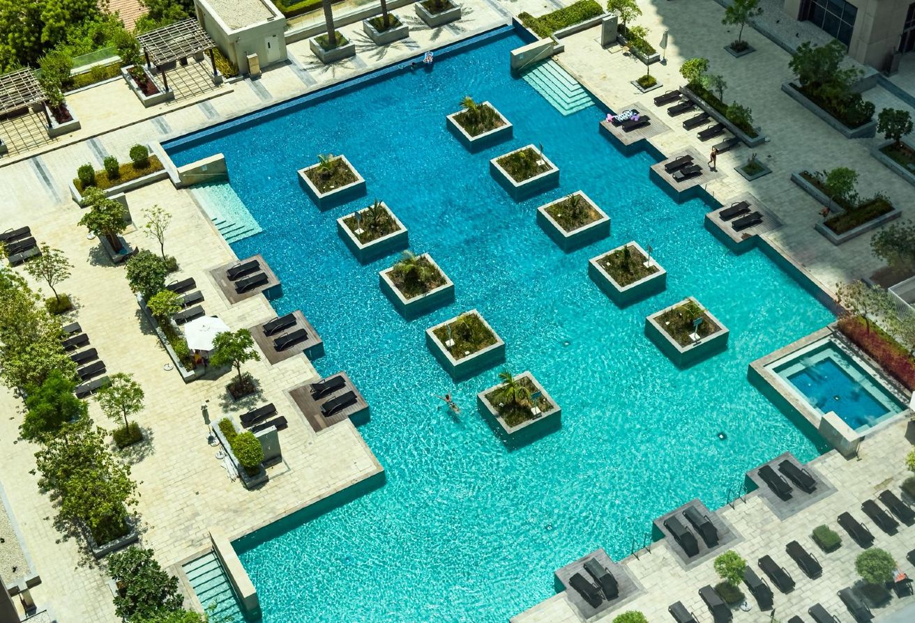 High Floor - Canal View - Fully Furnished - Vacant — image 16