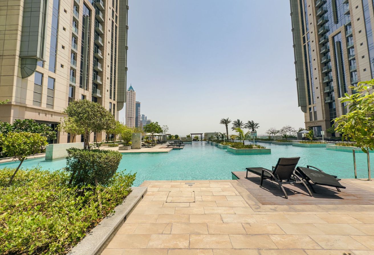 High Floor - Canal View - Fully Furnished - Vacant — image 30