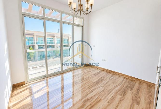 Vacant | Brand New 4 BR | VASTU