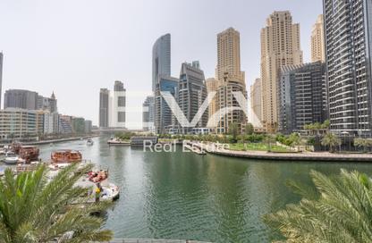 Apartment - 3 Bedrooms - 4 Bathrooms for sale in Stella Maris - Dubai Marina - Dubai