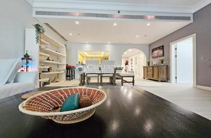 Apartment - 2 Bedrooms - 2 Bathrooms for rent in Jash Hamad - Shoreline Apartments - Palm Jumeirah - Dubai