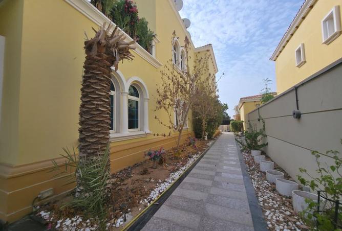 128817905 - Property Image 3