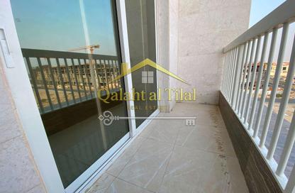 Apartment - 2 Bedrooms - 3 Bathrooms for rent in Tilal City A - Tilal City - Sharjah Apartment - 2 Bedrooms - 3 Bathrooms for rent in Tilal City A - Tilal City - Sharjah