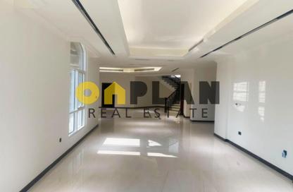Villa - 5 - 7 for rent in Nad Al Sheba 4 - Nad Al Sheba - Dubai