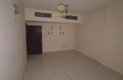 شقة - 2 غرف نوم - 2 حمامات للايجار في برج الوليد - القصباء - الشارقة