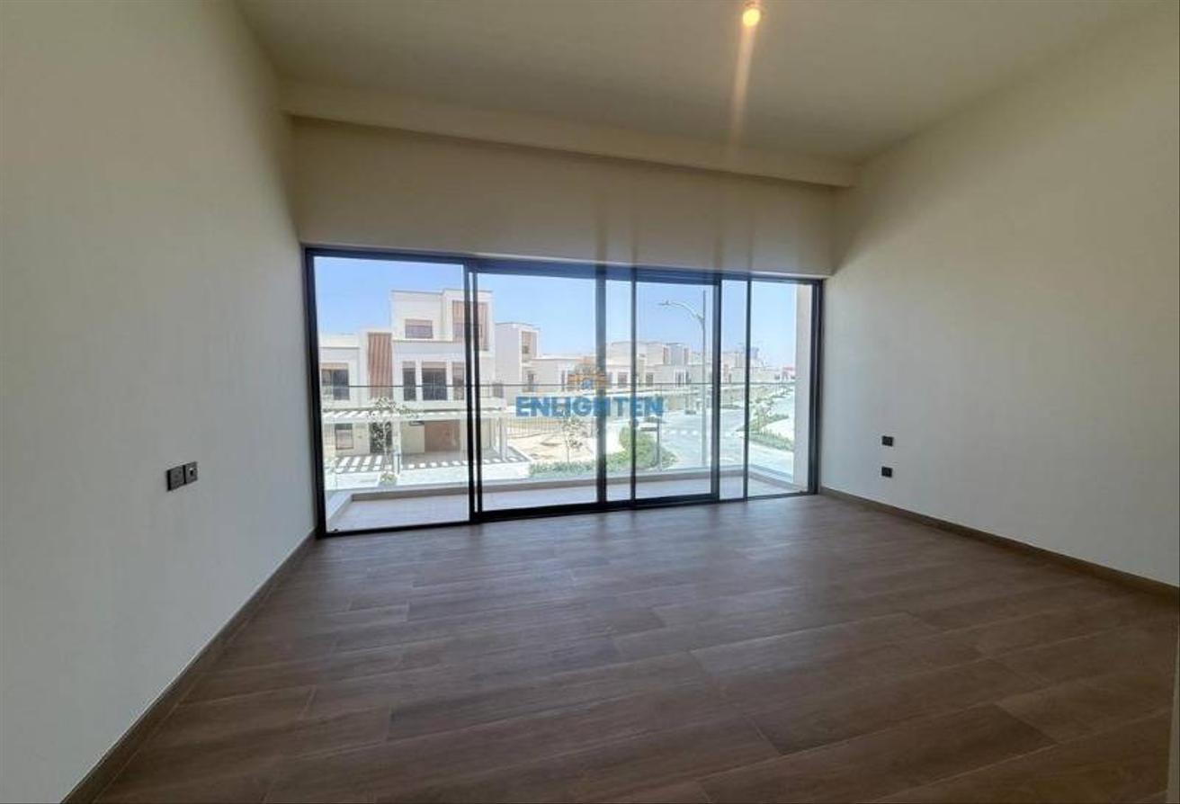 Luxury 6BR Villa | Lagoon View | Prime Location photo 12