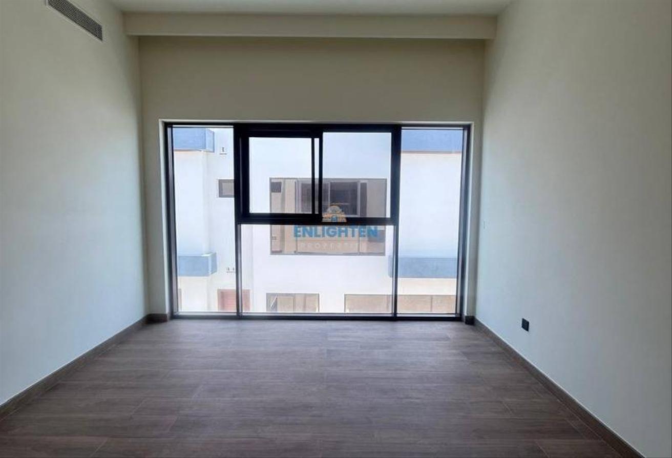 Luxury 6BR Villa | Lagoon View | Prime Location photo 10