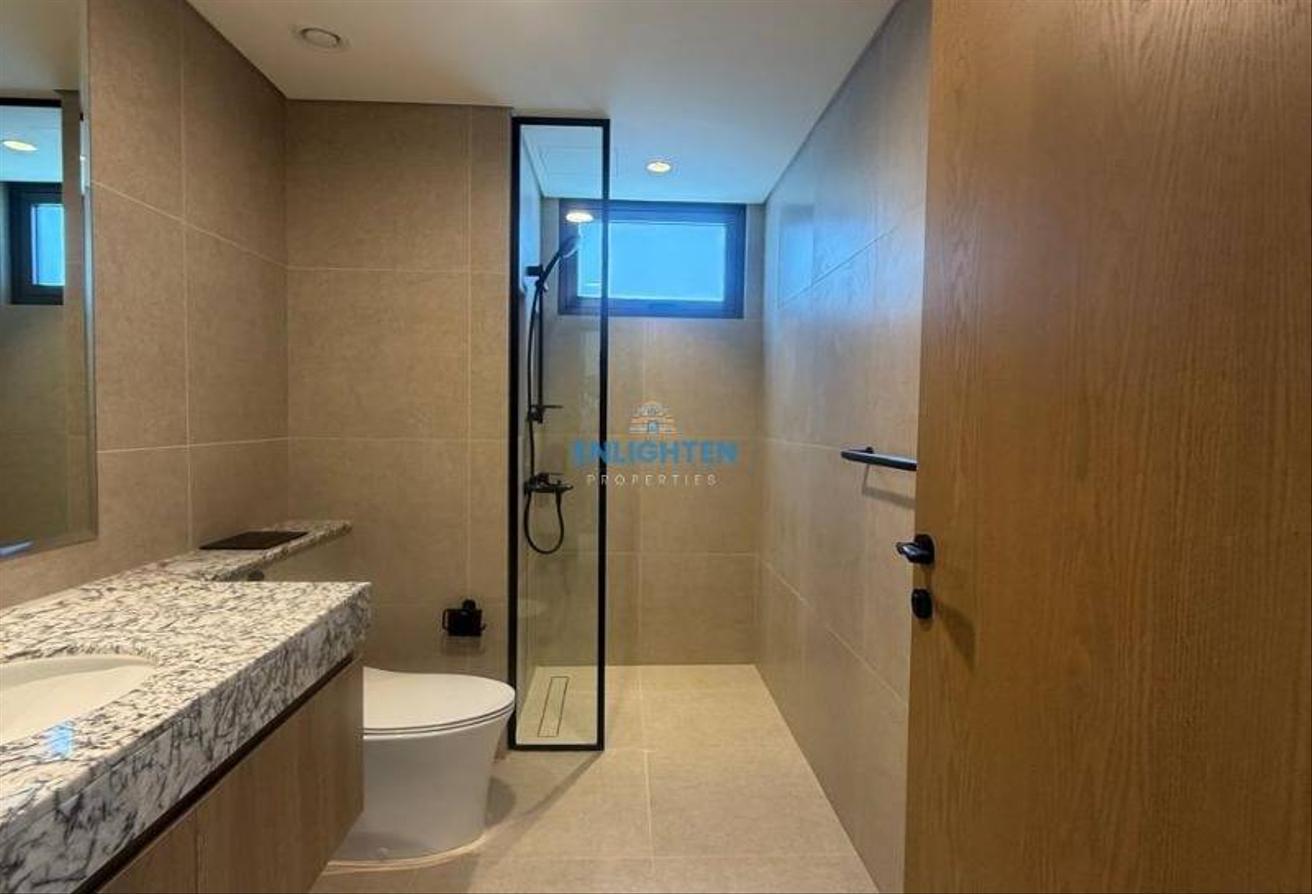 Luxury 6BR Villa | Lagoon View | Prime Location photo 24