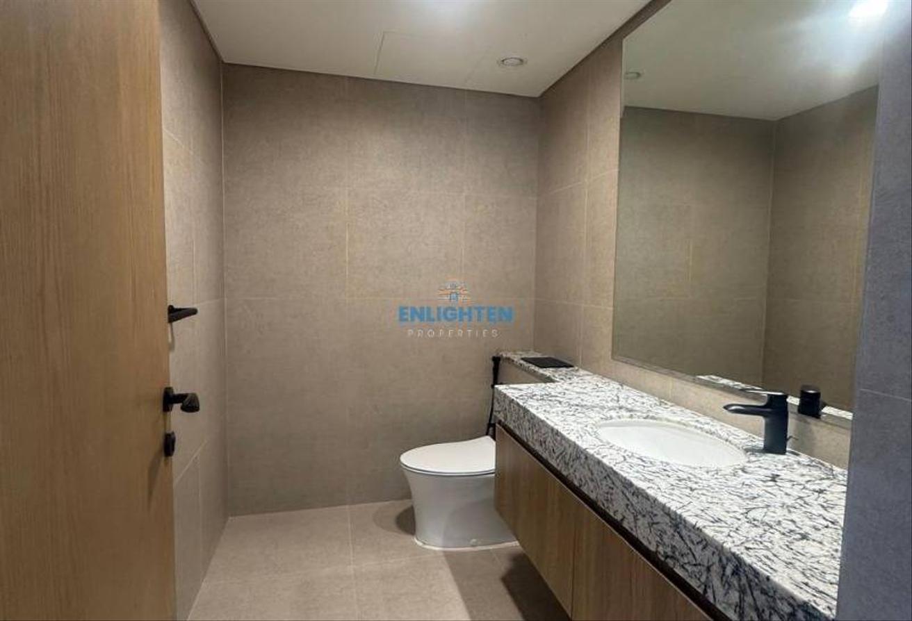 Luxury 6BR Villa | Lagoon View | Prime Location photo 26