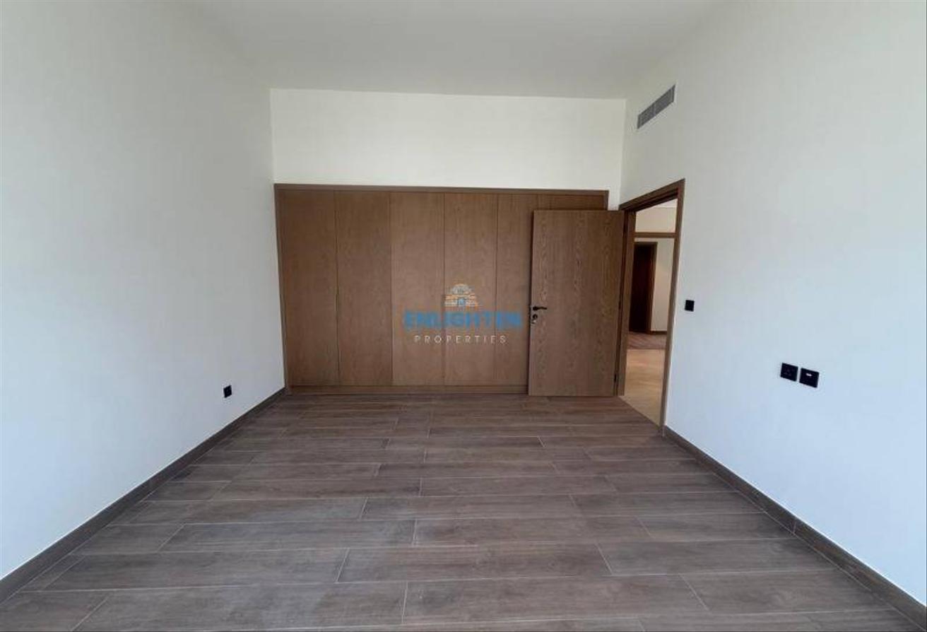 Luxury 6BR Villa | Lagoon View | Prime Location photo 7