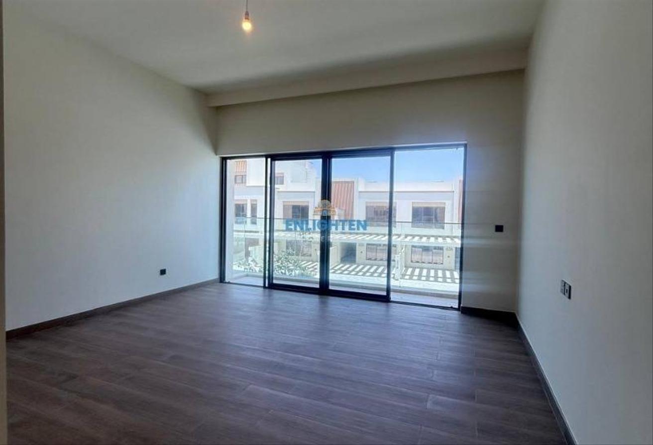 Luxury 6BR Villa | Lagoon View | Prime Location photo 15