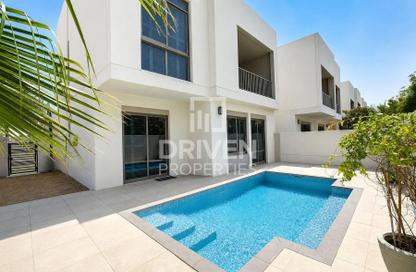 Townhouse - 4 - 4 for sale in Hayat Townhouses - Town Square - Dubai
