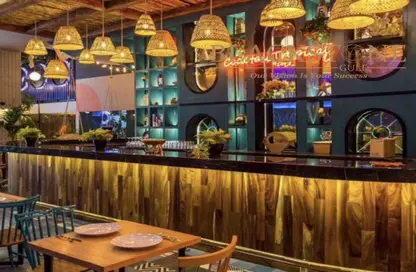 Shop - Studio - 1 Bathroom for rent in Dubai Marina - Dubai