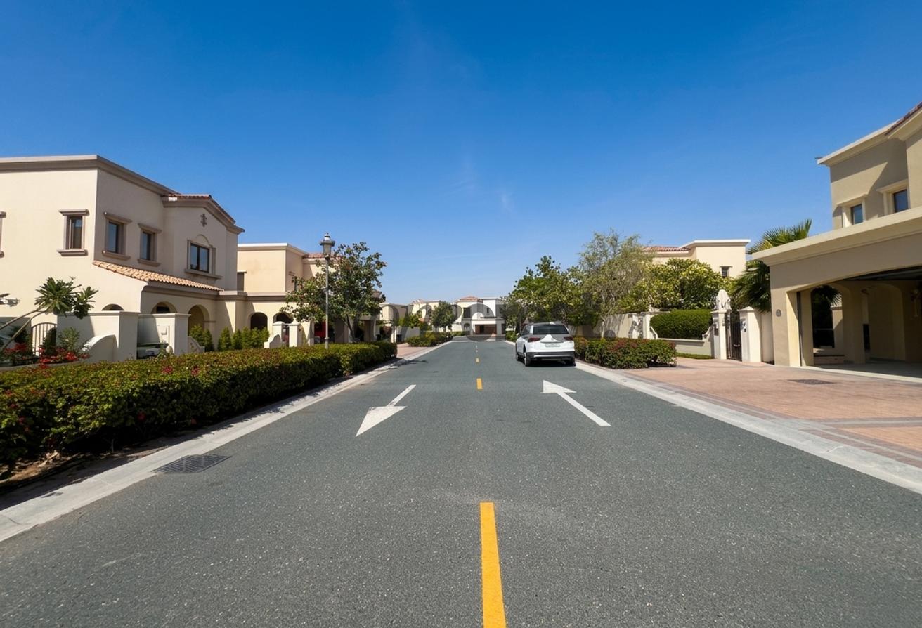Ready to Move | 5-Bedroom Villa | Prime Location photo 22