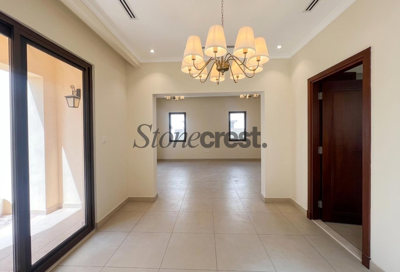 Ready to Move | 5-Bedroom Villa | Prime Location photo 13