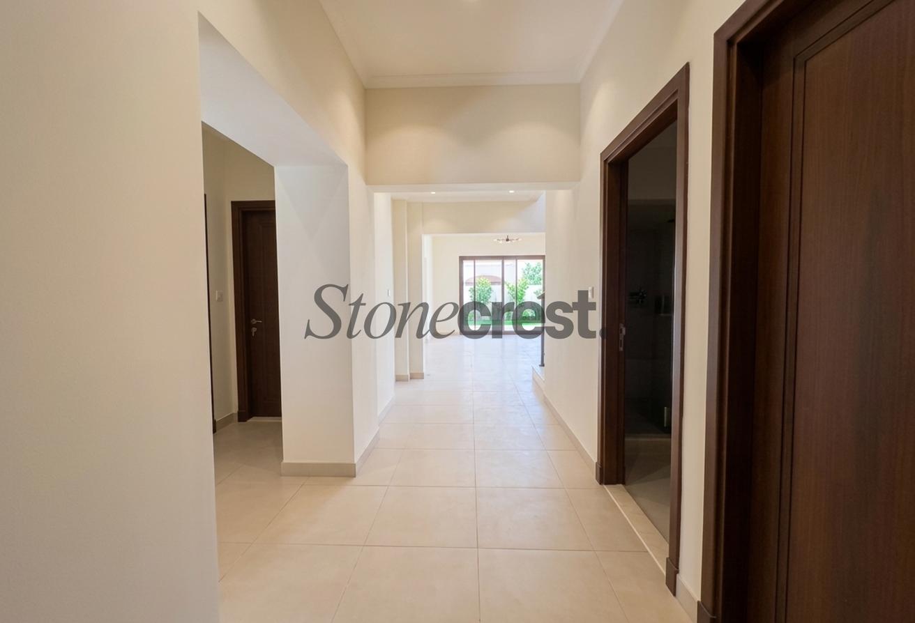 Ready to Move | 5-Bedroom Villa | Prime Location photo 16