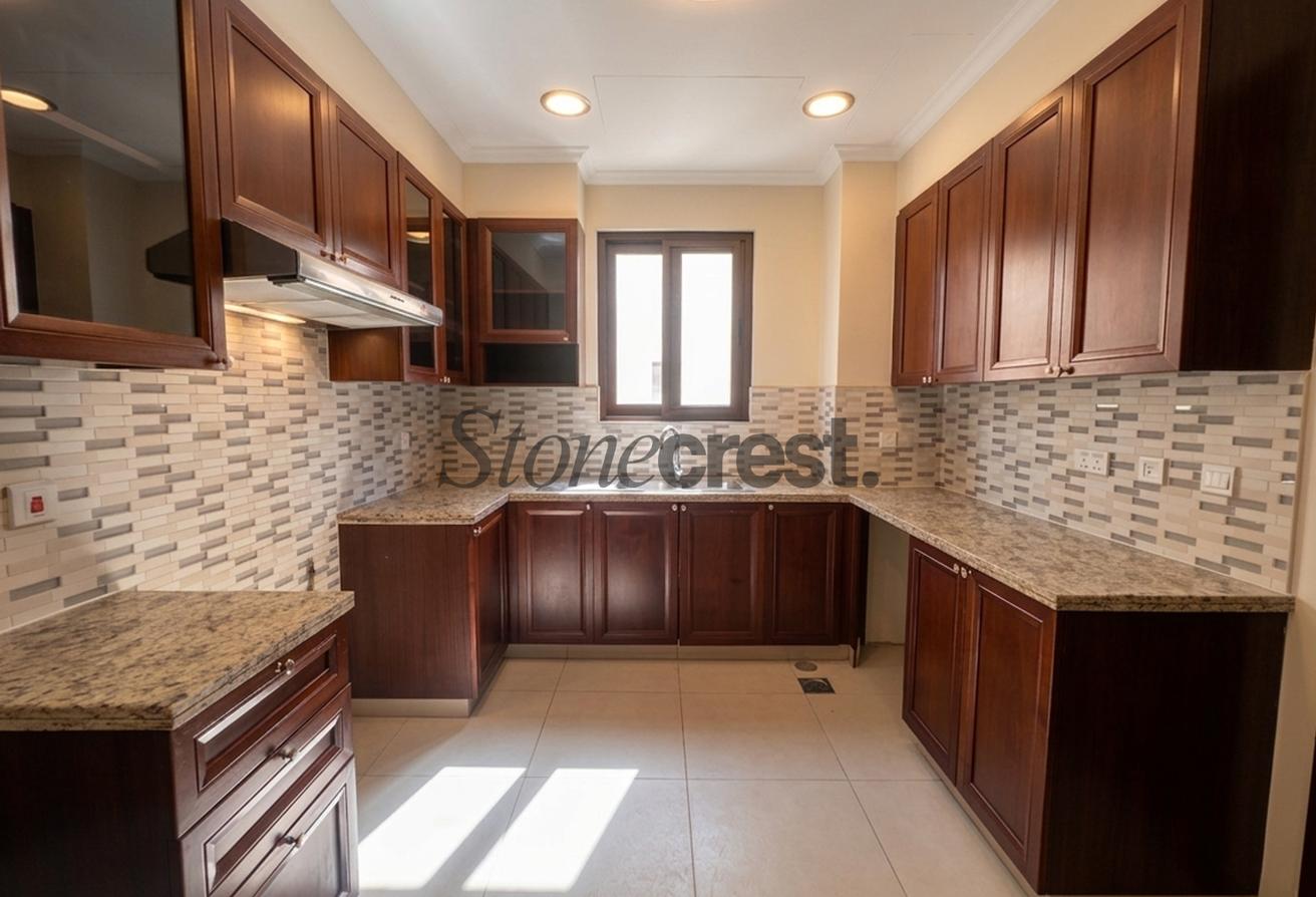 Ready to Move | 5-Bedroom Villa | Prime Location photo 9