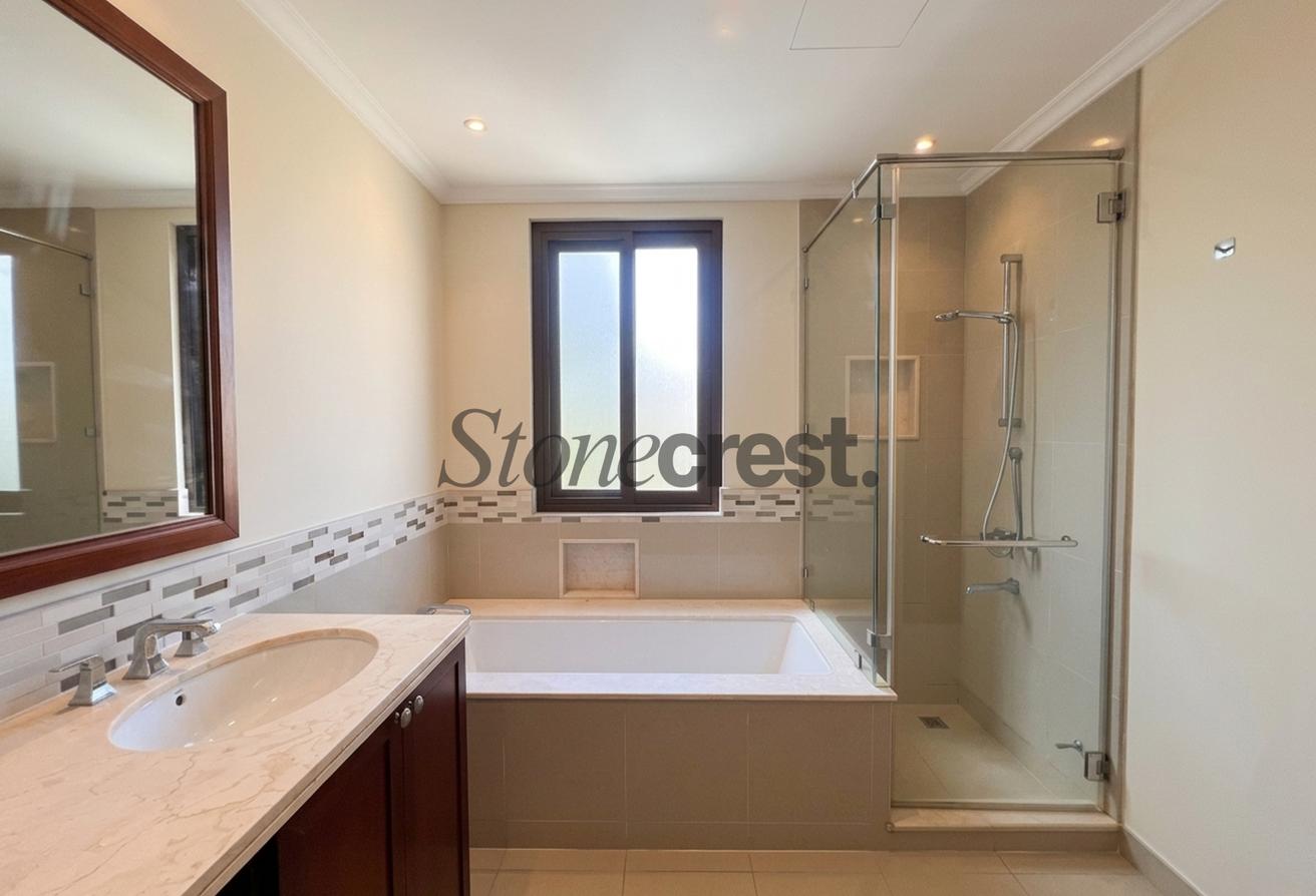 Ready to Move | 5-Bedroom Villa | Prime Location photo 19