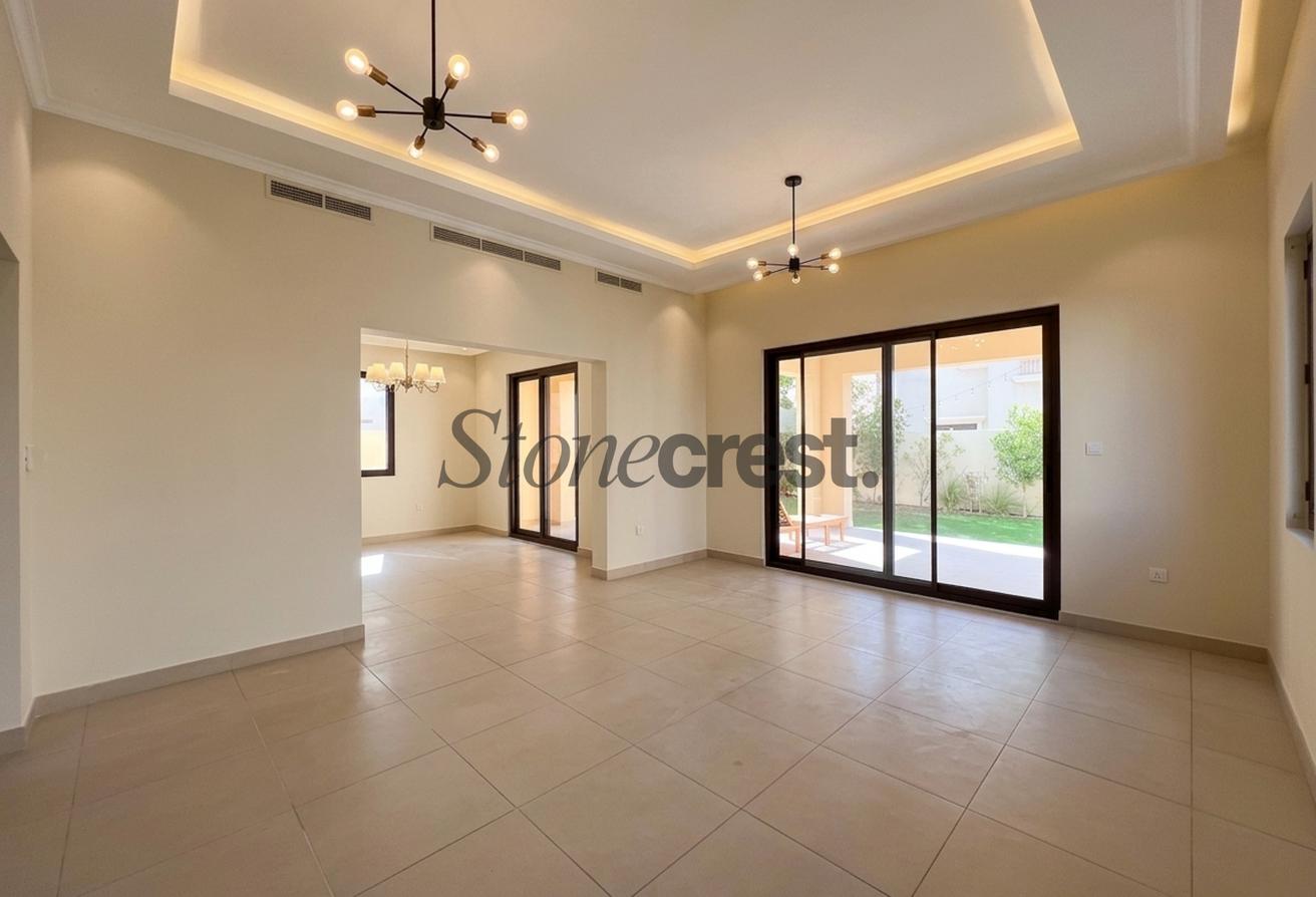 Ready to Move | 5-Bedroom Villa | Prime Location photo 3