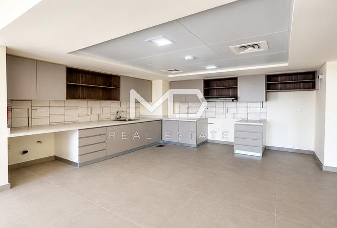 132030588 - Property Image 3