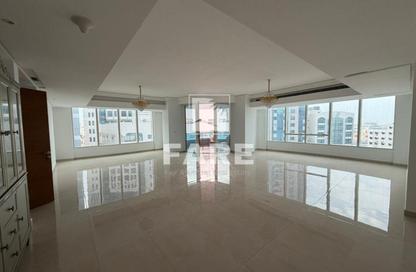 Apartment - 3 Bedrooms - 5 Bathrooms for sale in Blue Tower - Al Majaz 3 - Al Majaz - Sharjah