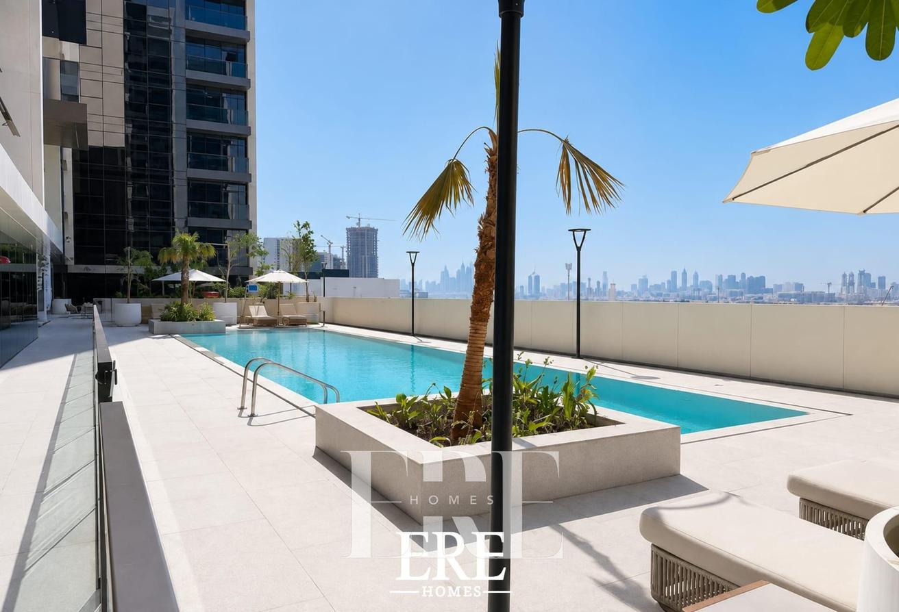 Brand new | Luxury Furnished | Prime Location photo 10