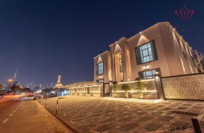 Villa - 7+ Bedrooms - 7+ Bathrooms for rent in Al Quoz 1 - Al Quoz - Dubai
