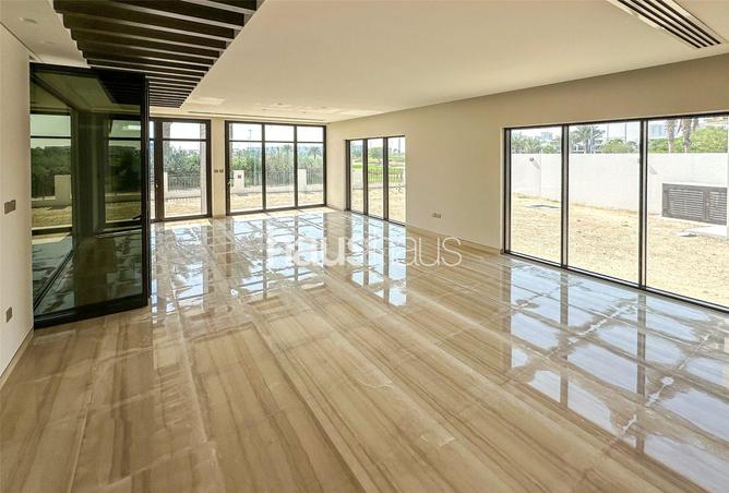 56939010 - Property Image 2