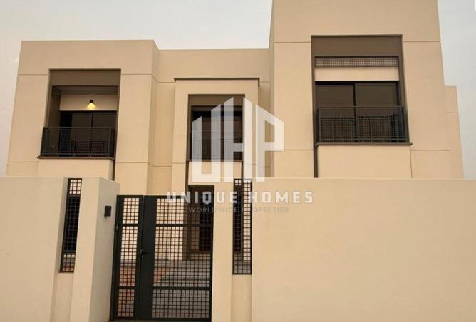 136993290 - Property Main Image