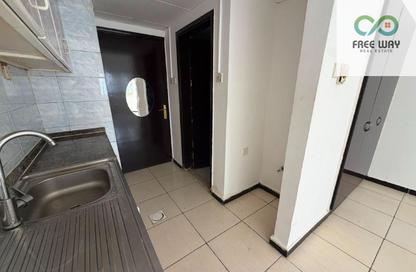 Apartment - Studio - 1 Bathroom for rent in Al Rashidiya 3 - Al Rashidiya - Ajman Apartment - Studio - 1 Bathroom for rent in Al Rashidiya 3 - Al Rashidiya - Ajman