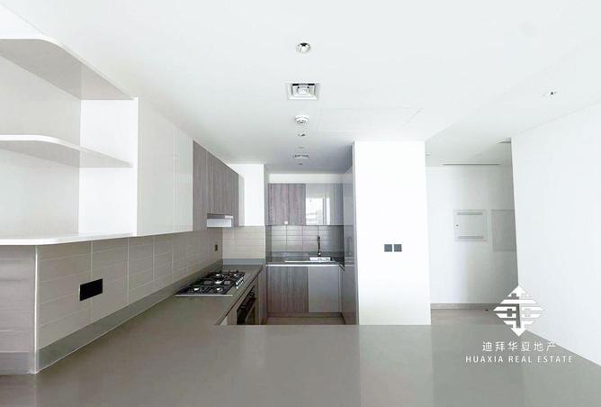 93993930 - Property Image 3