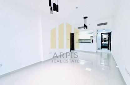 Apartment - 1 Bedroom - 2 Bathrooms for rent in Infinity Building - Al Satwa - Dubai