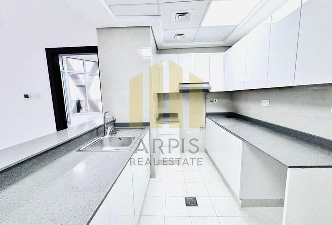 89638003 - Property Image 3