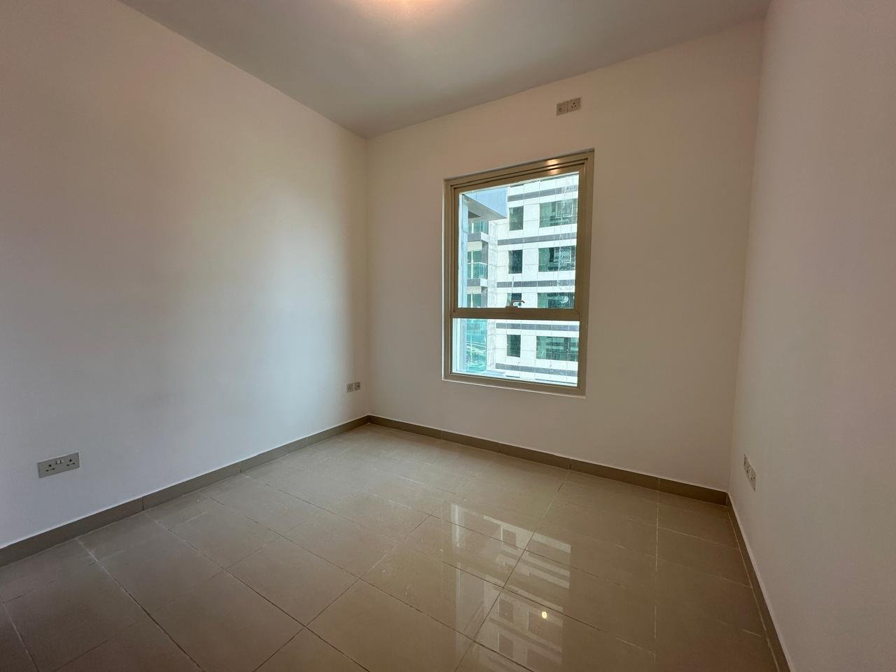 Elegant 2BR | Stunning Sea View | Prime Area
