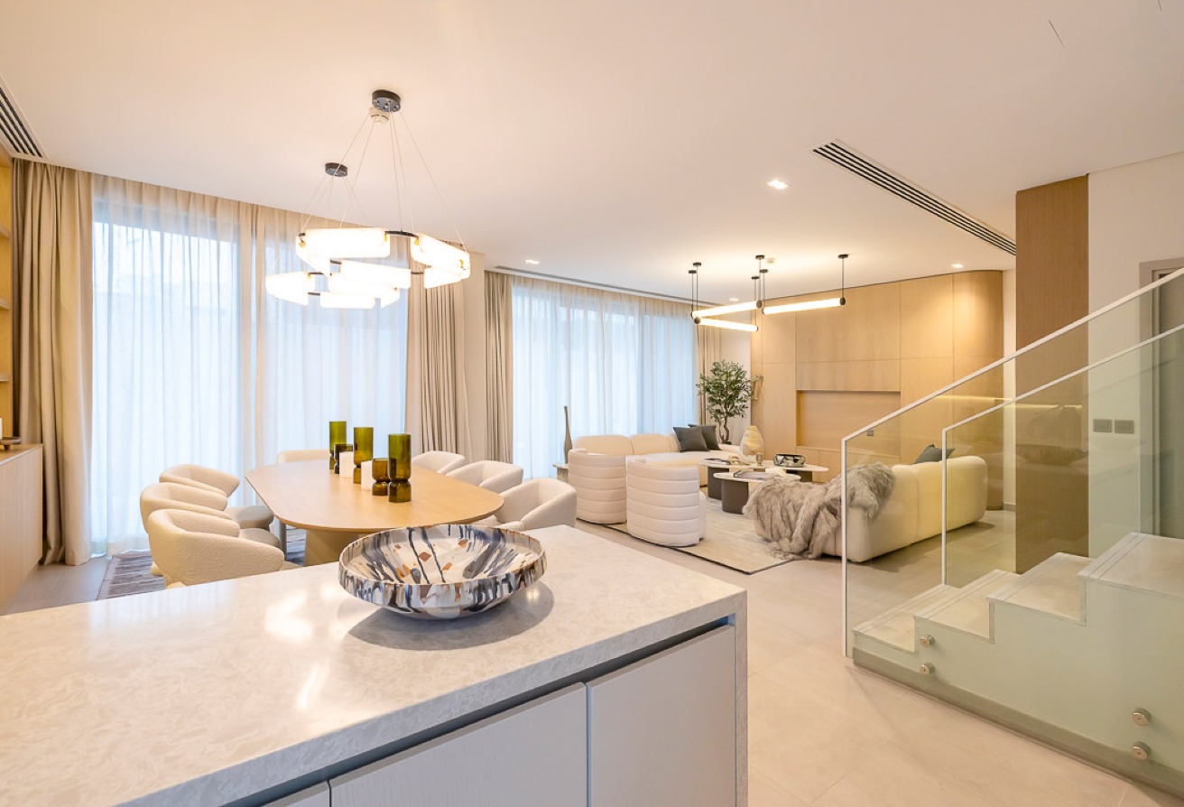4 bedroom townhouse in MAG Eye, Mohammed Bin Rashid City: 5