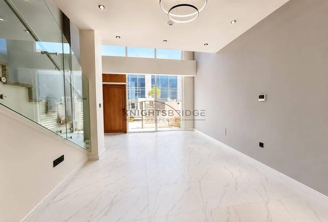94007055 - Property Main Image