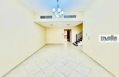 Villa - 3 Bedrooms - 4 Bathrooms for rent in Abu Hail Road - Abu Hail - Deira - Dubai