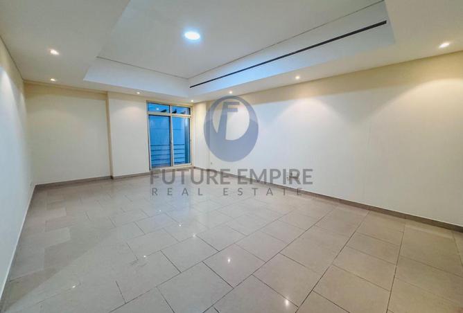 94005621 - Property Image 3