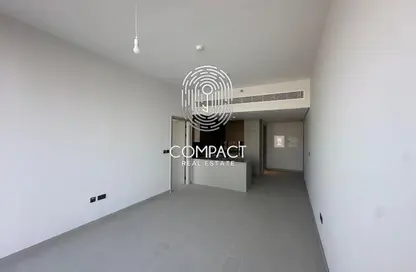 Apartment - 1 Bedroom - 2 Bathrooms for rent in Regalia By Deyaar - Business Bay - Dubai