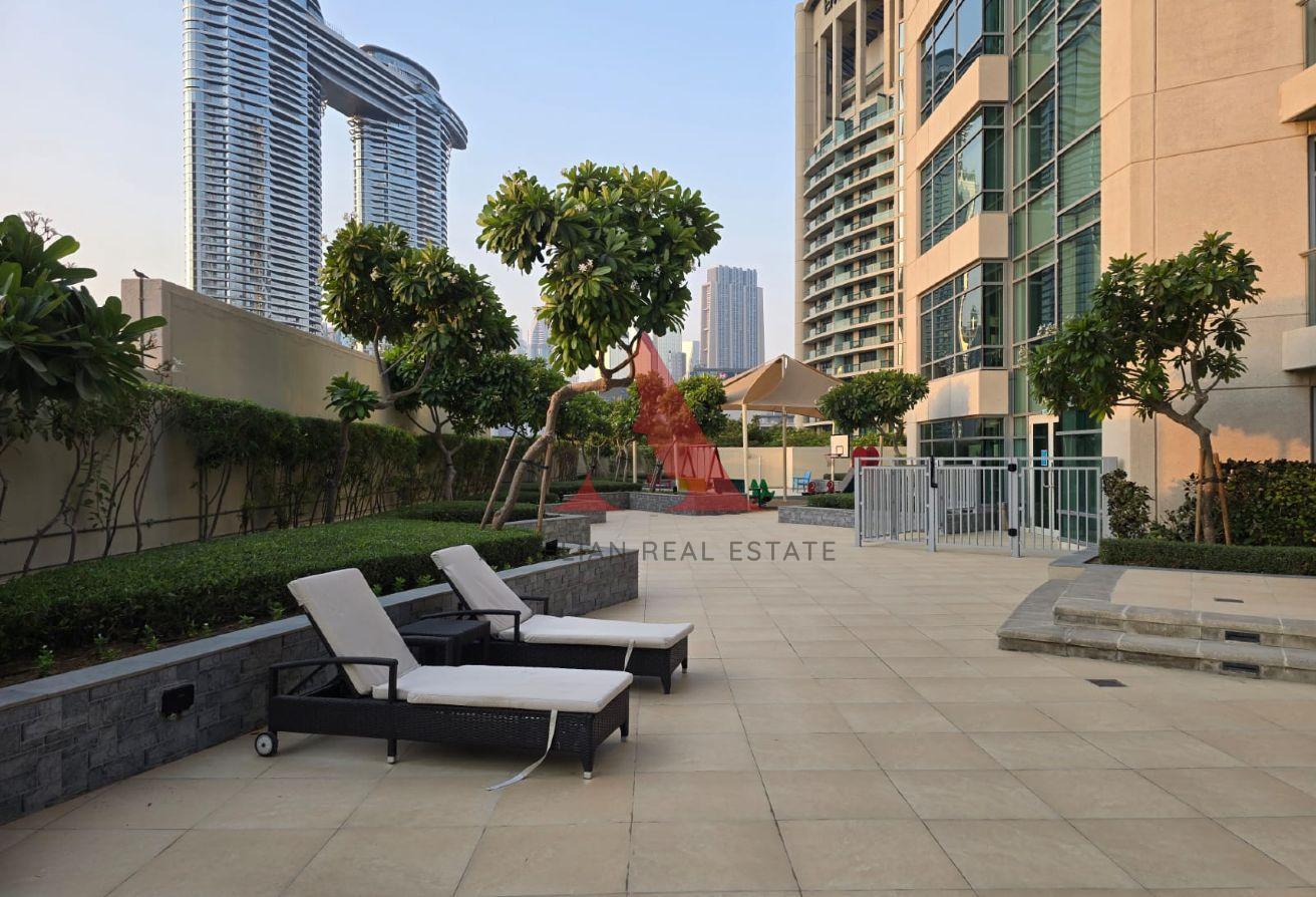 1BR Loft Downtown | Huge Balcony | Best Price photo 8
