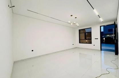 Villa - 5 Bedrooms - 7 Bathrooms for sale in Al Yasmeen 1 - Al Yasmeen - Ajman
