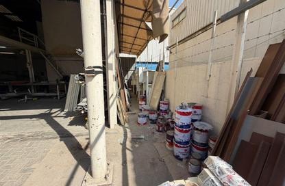 Land - Studio for rent in Industrial Building 13 - Industrial Area 13 - Sharjah Industrial Area - Sharjah
